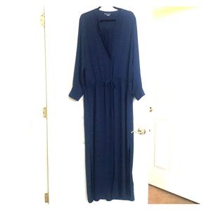 Gorgeous Long Sleeve Silk Navy Vince Dress